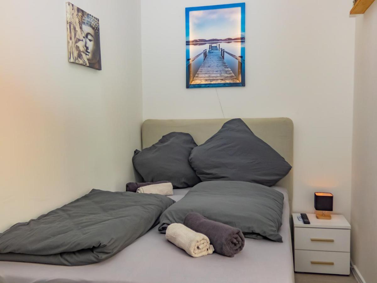 #221 Moderne City Wohnung Im Herzen Von نيوس المظهر الخارجي الصورة